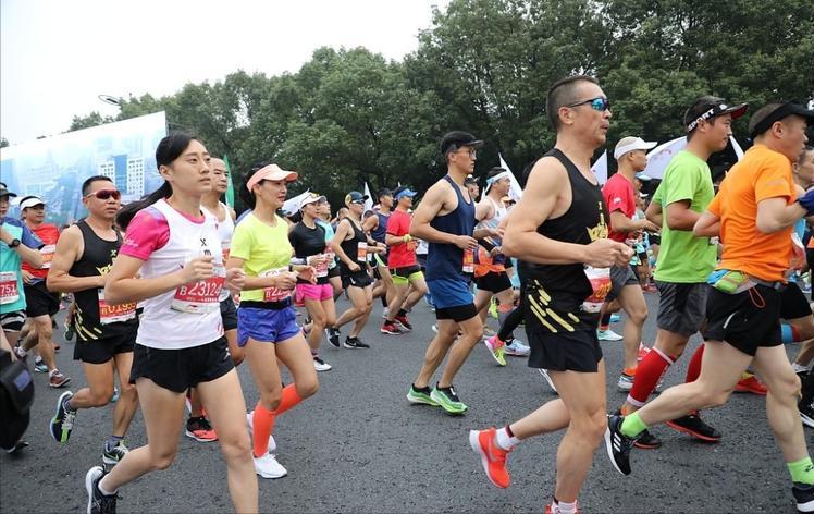 低帮的特步,特步低帮