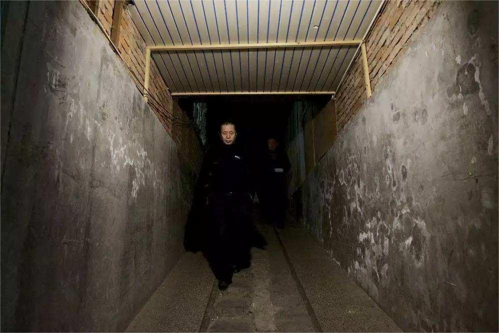 *底卧**刑警被迫吸毒沦为阶下囚，是否该得到补偿？*底卧**真需要染毒吗