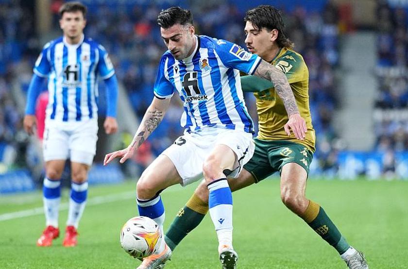 0-1西甲榜首5轮狂丢7分,从0-2到3-2西甲上演疯狂大逆转