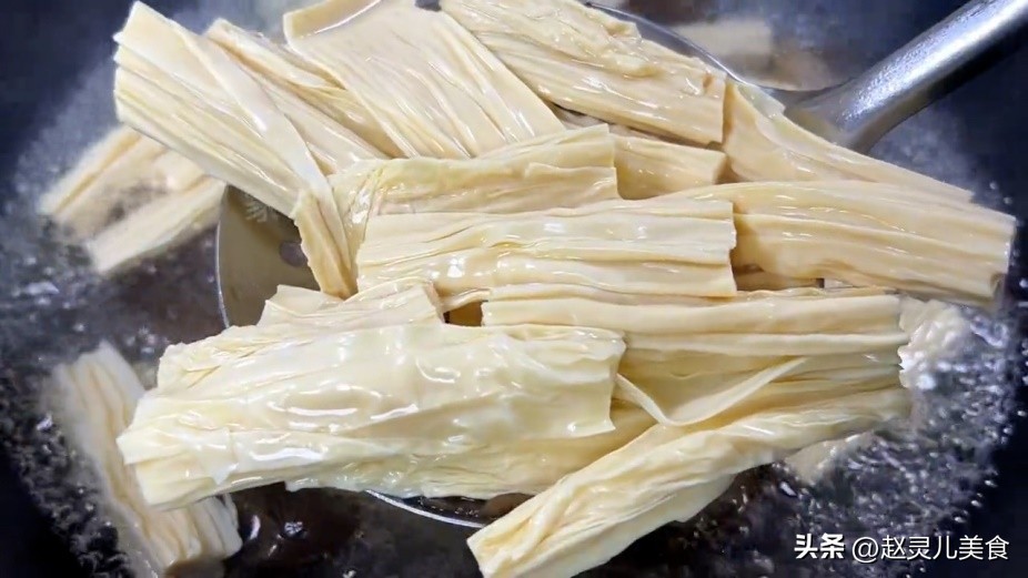 甲流来袭莫慌看完之后轻松应对,甲流来袭出现症状别硬扛要早用药