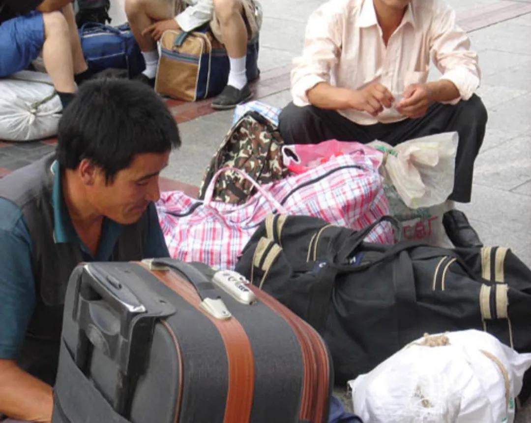 堂哥去*疆新**抱水泥，如今千万身价