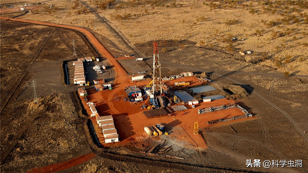 大庆油田石油短缺现状,大庆1000万吨石油还能开采多少年