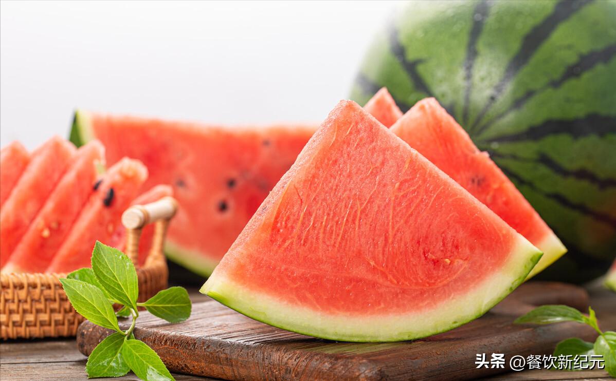 中老年人每天吃几种水果最适合,夏季适合中老年人吃的水果