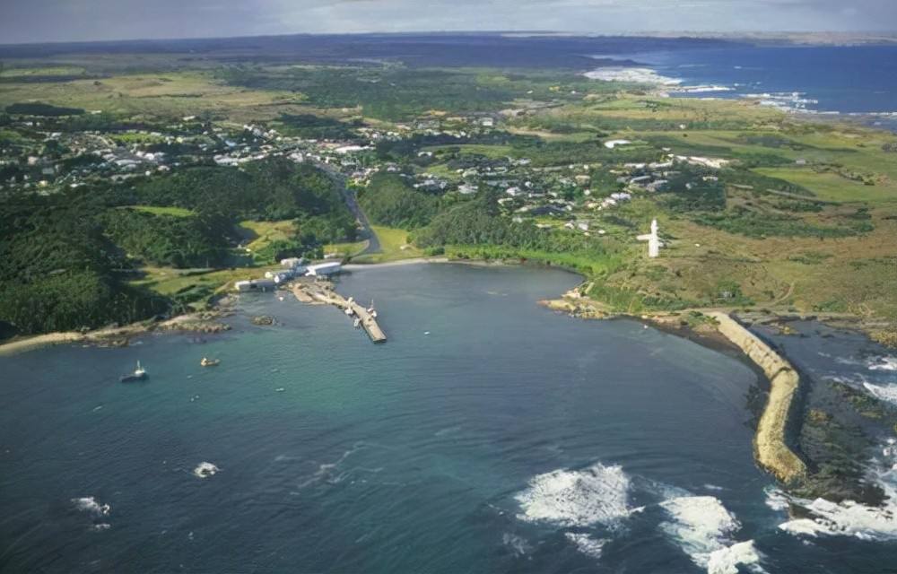 这座岛有何来历？两国谦让66年，沙特：你的岛，埃及：不，是你的