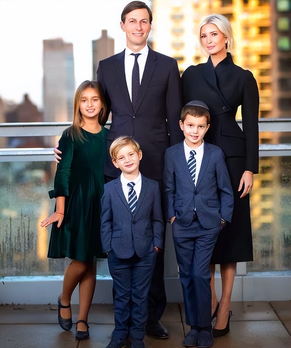 41岁伊万卡被丈夫搂在怀中,伊万卡参加节目水蜜桃