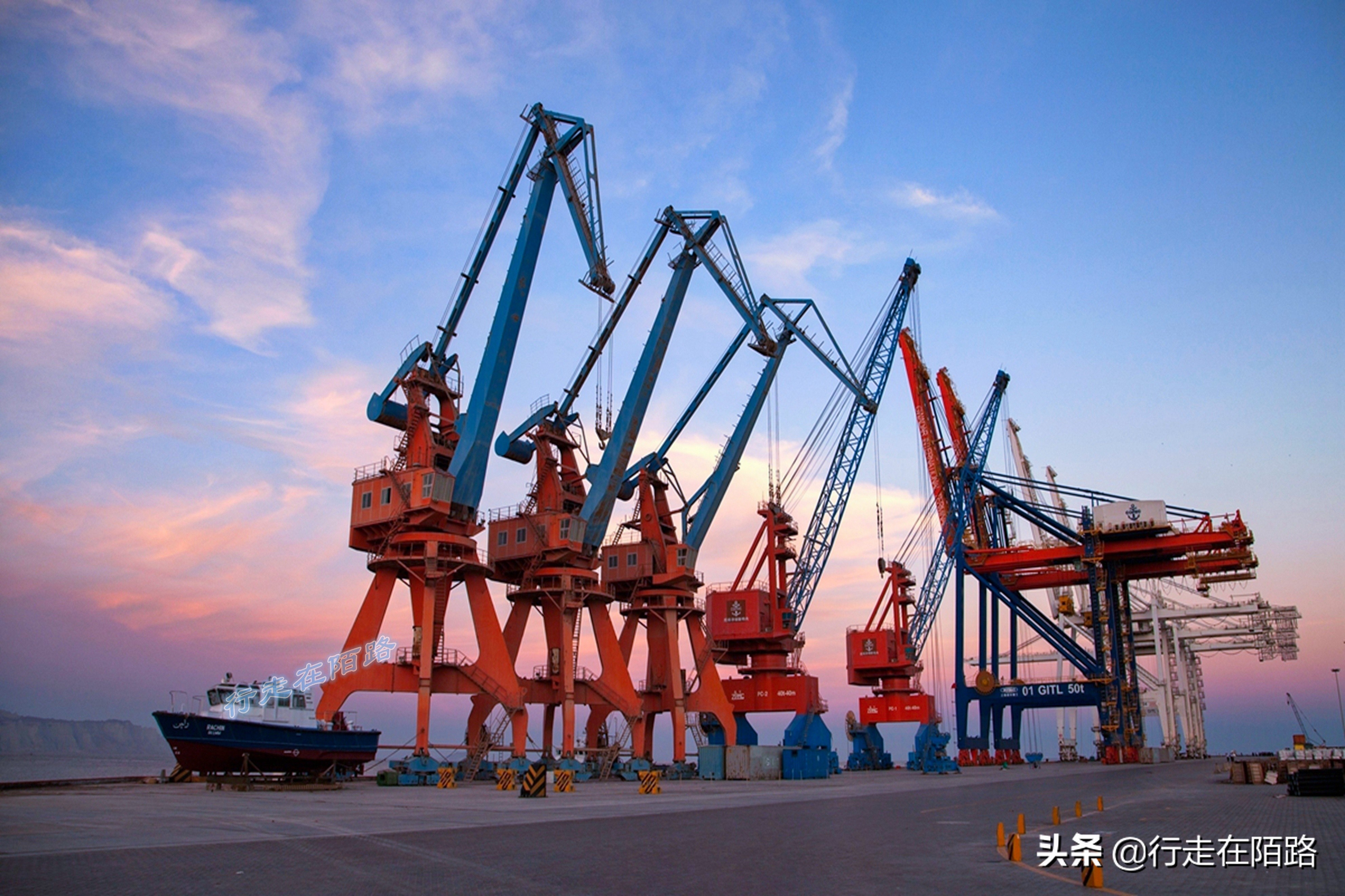 瓜达尔港为什么给新加坡运营,瓜达尔港40年运营权