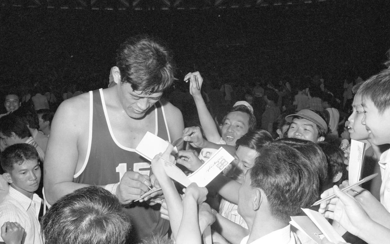 姚明cba各项数据纪录,cba总决赛姚明51分21篮板