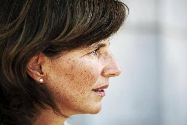 红霉素软膏祛老年斑小妙招,红霉素软膏能治疗脸上的老年斑