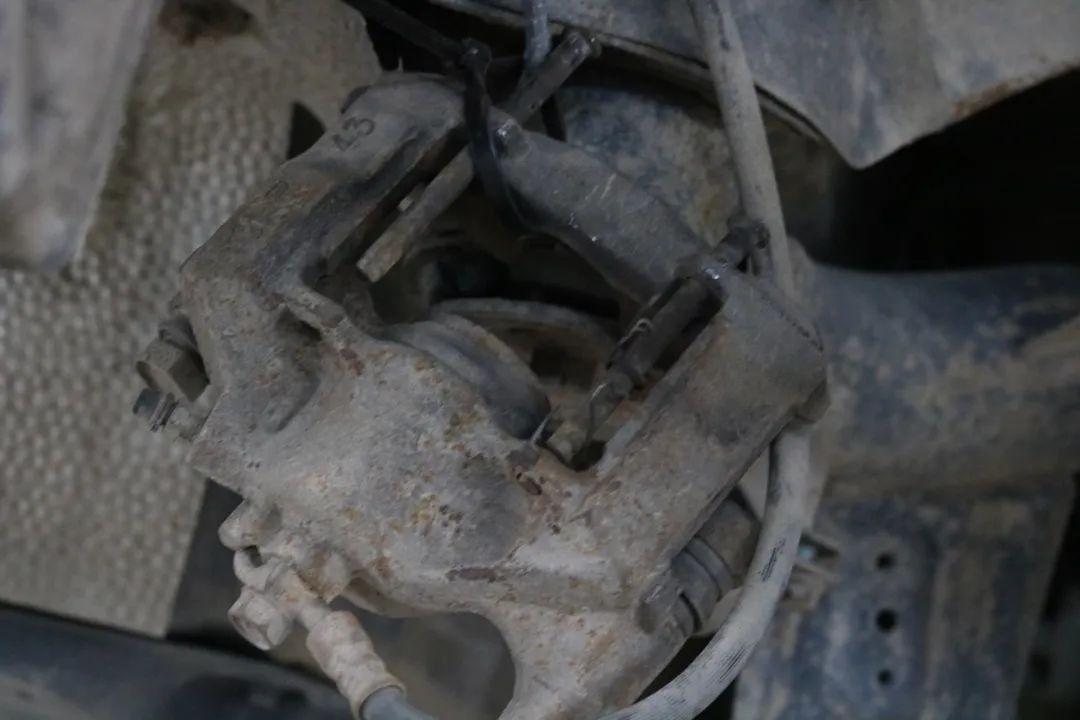 老爷子12代皇冠,12代丰田皇冠翻新改造全过程