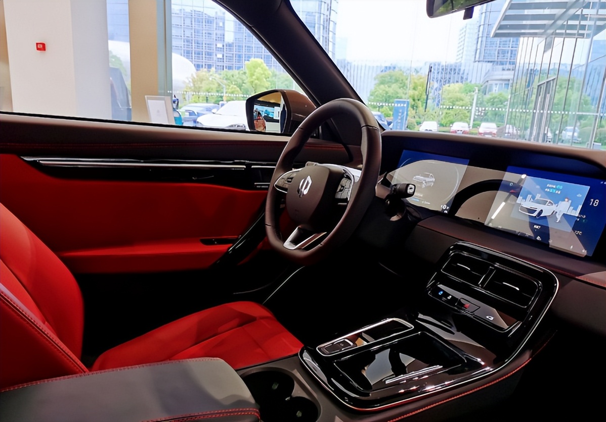 纯电动汽车选择哪款车型的好,20-30万的纯电动轿车该怎么选择