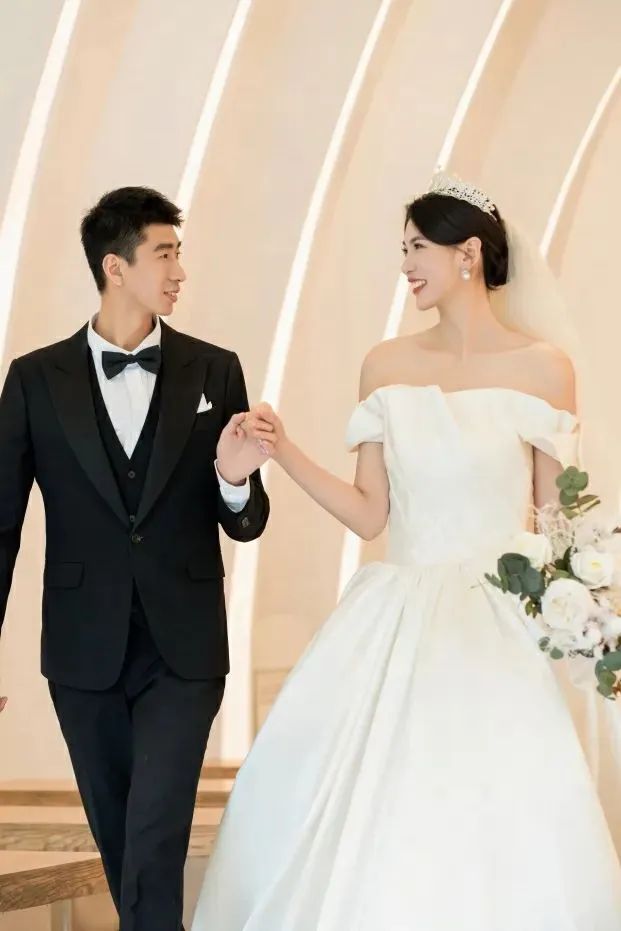 奥运冠军结婚祝福视频,奥运冠军夫妇求婚