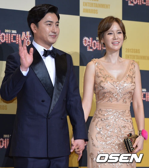 闊╁獟鎶ラ亾涓浗鏄庢槦澶,鏂囦綋涓嶅垎瀹剁殑鏄庢槦