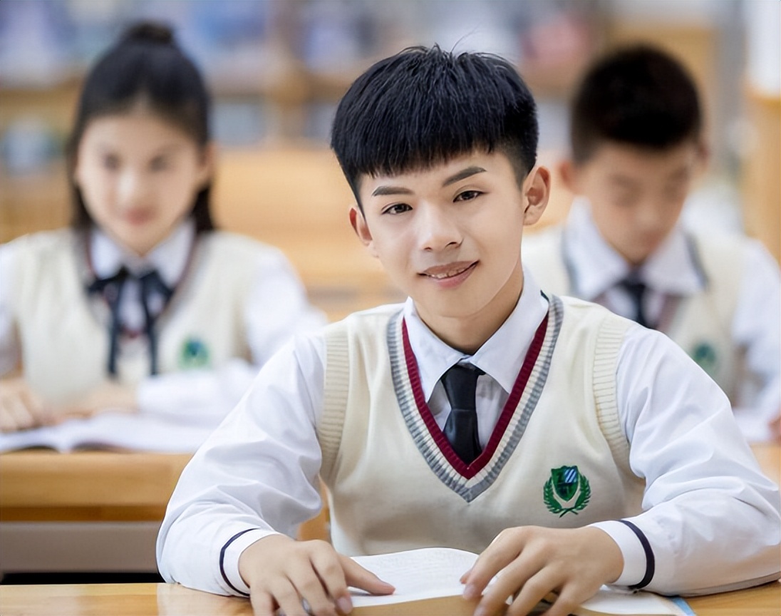 儿童身高能长到1米7身高表,三岁男童标准身高对照表