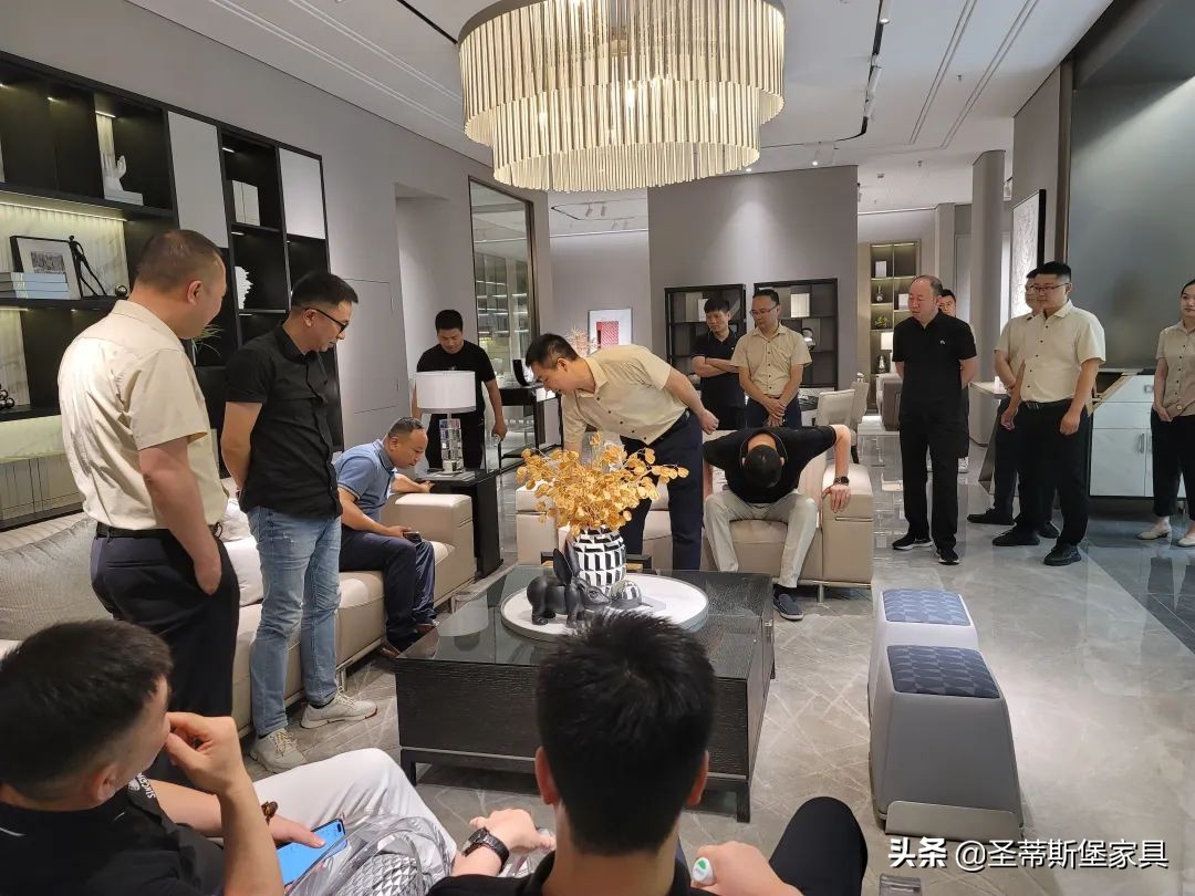 圣蒂斯堡全案整装馆,圣蒂斯堡轻奢系列