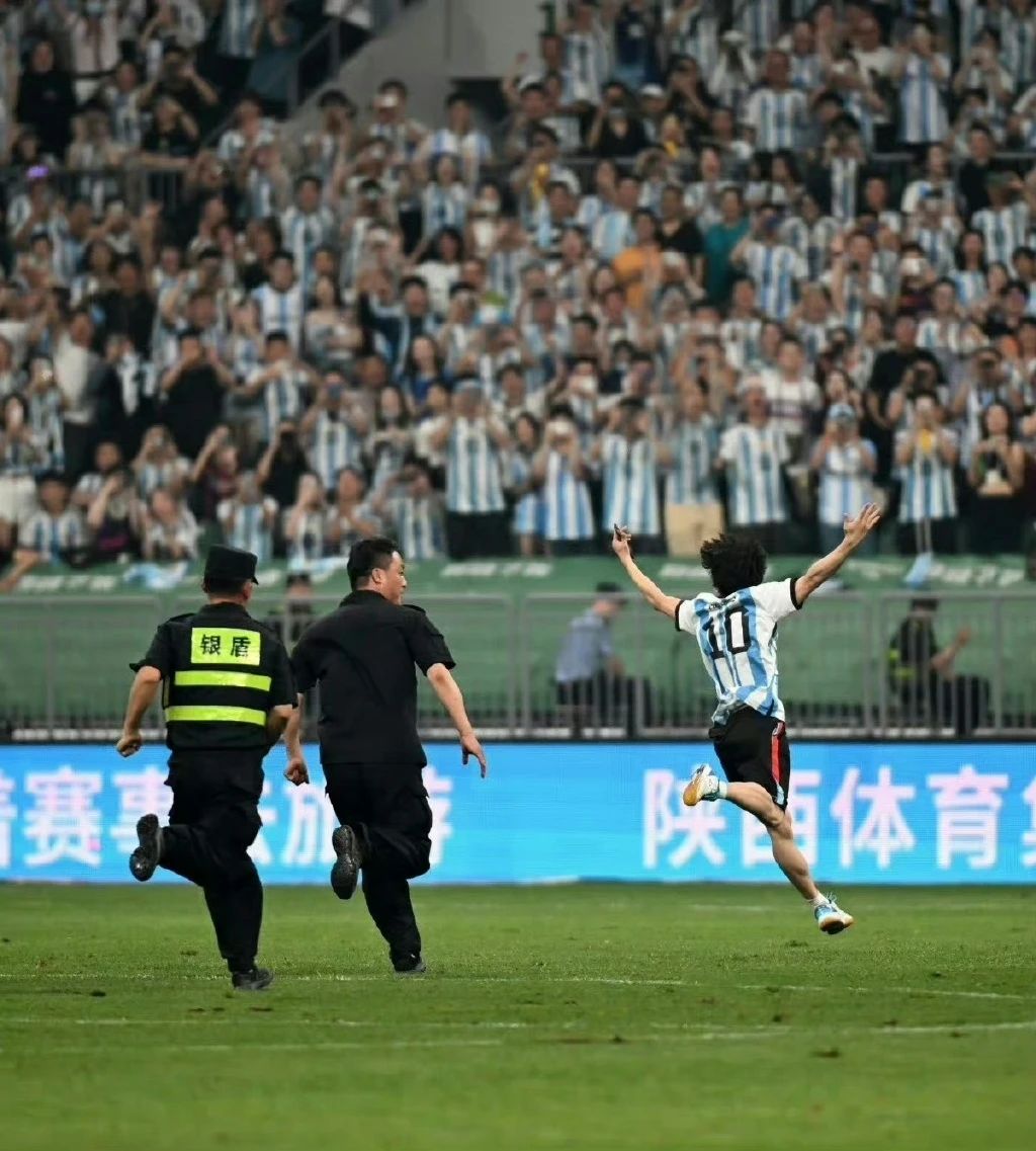 梅西工体环绕球场,梅西的感召力可否唤醒中国足球