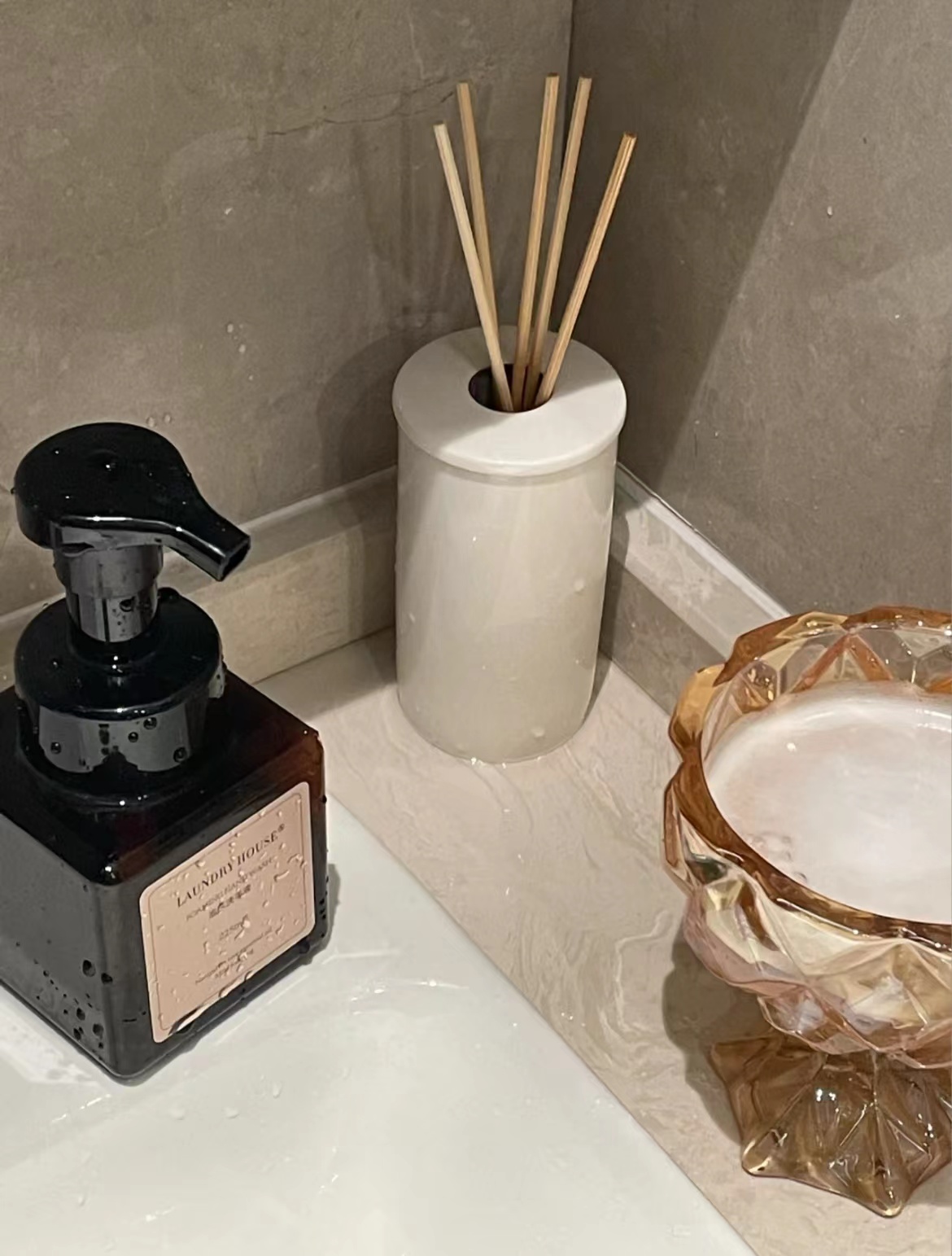 中间户的南北优缺点,中间户南北不通透住着憋屈