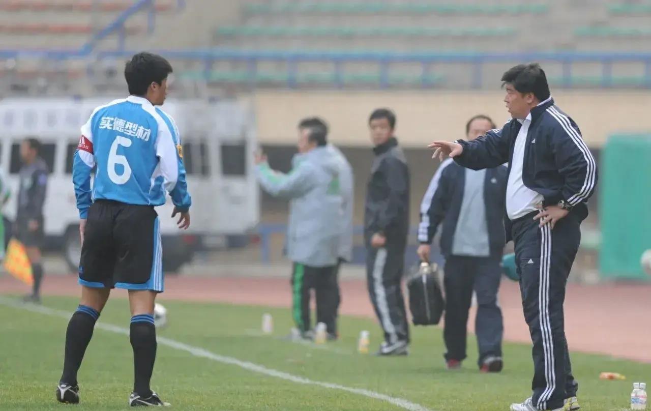 瓒崇悆寰愬紭,瓒崇悆寰愬紭鏂伴椈