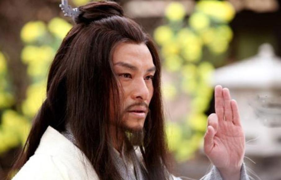 他临终说：若我后代出“高人”一定要杀，不然必*反造**，结果竟灵验