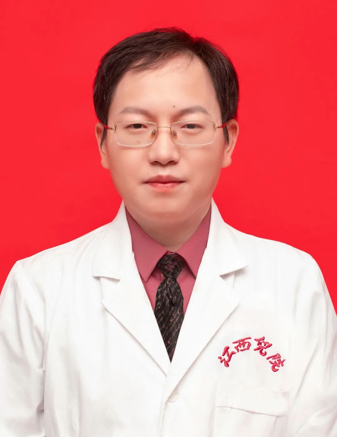 女童尿道口痒出血是怎么回事,女童尿道口肿大瘀血流血怎么回事