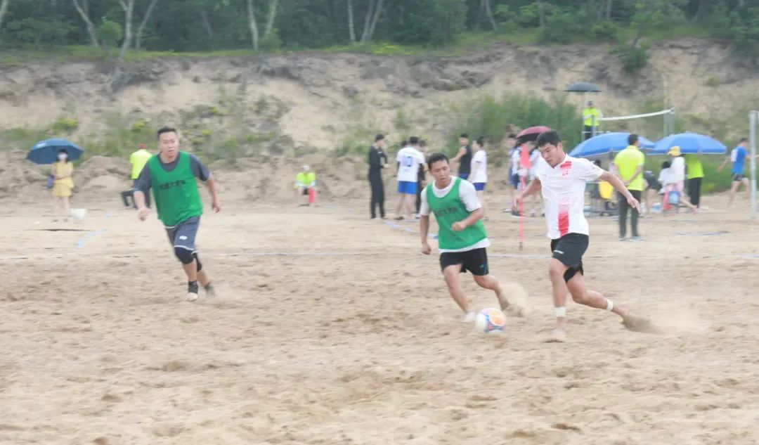 鸡西首届兴凯湖杯,兴凯湖沙滩足球比赛