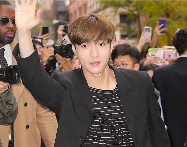 外人评价张艺兴的歌曲,专业人评价张艺兴的歌曲