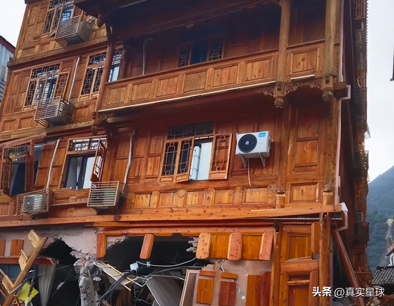 四川泸定6.8级地震伤亡点评,四川泸定6.8级地震伤亡新闻
