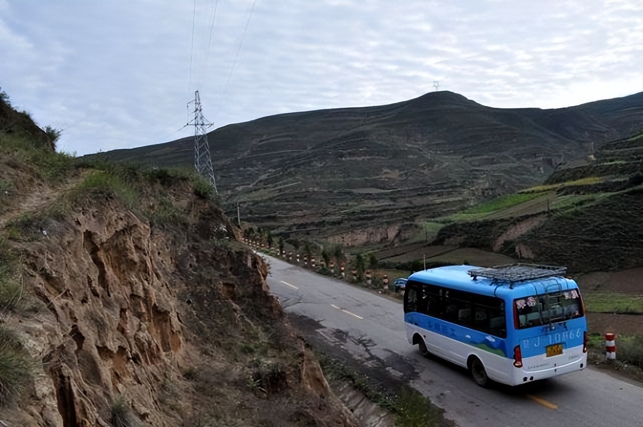 5年前,扬言“高考太简单,耽误我打工”的狂妄少年,现状如何?