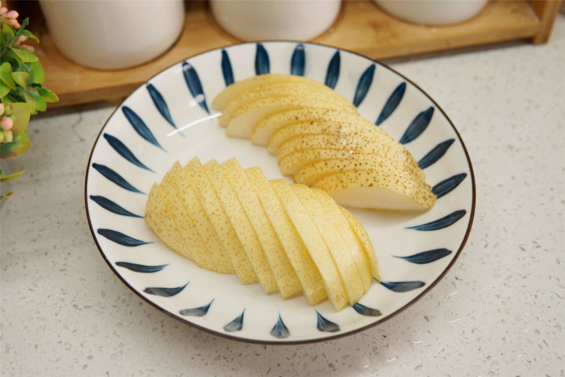 春天天气干燥煲什么汤可以滋润,冬天滋润营养又去燥的5道汤