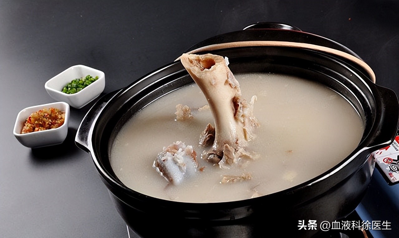 老年人吃氨糖能改善关节痛吗,老年人适合吃红氨糖还是蓝氨糖