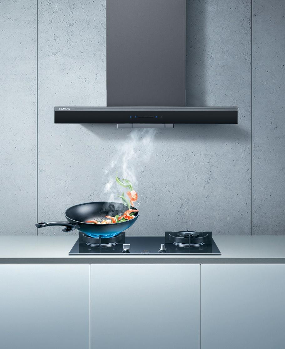 告别“烟火气”西门子5D环吸油烟机打造清爽“夏”厨体验