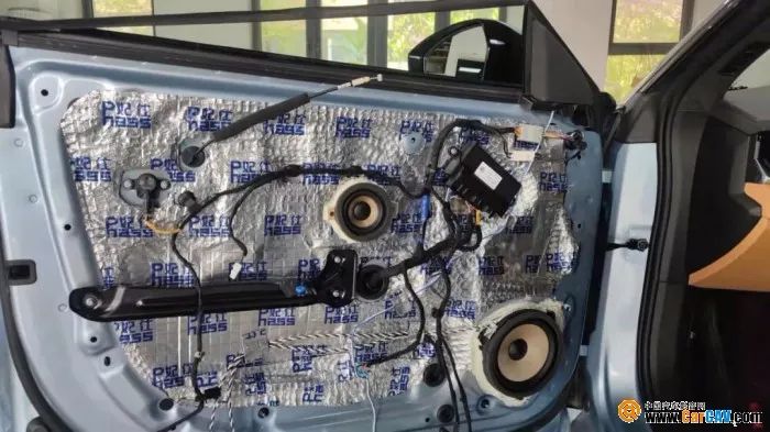 极氪001喇叭布置,极氪001低配原车几个声道