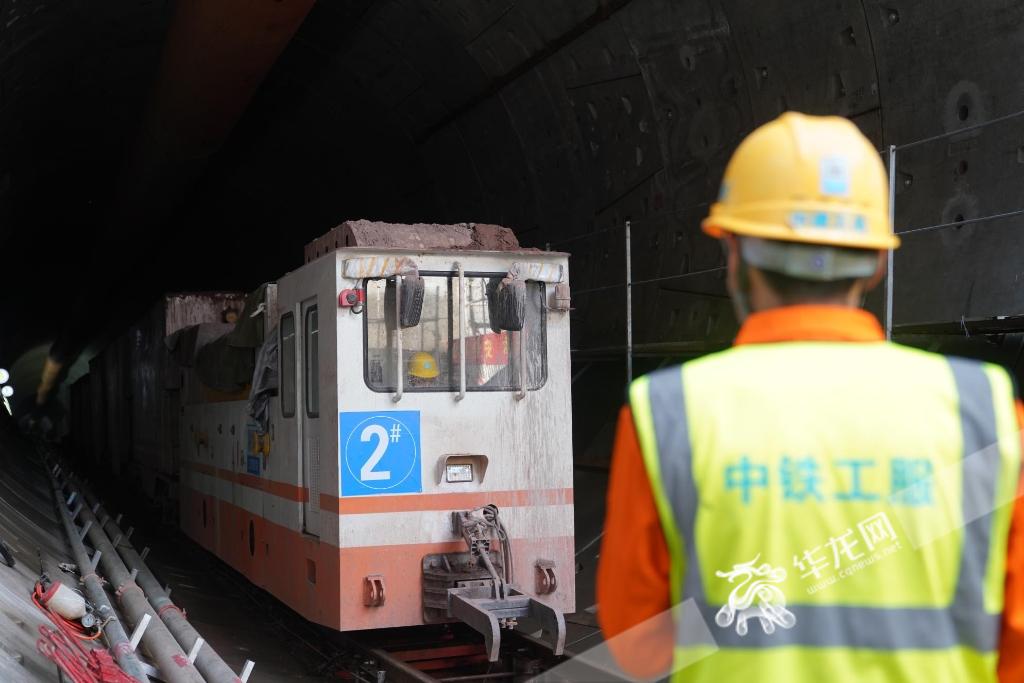 助力轨道车,助力电机车