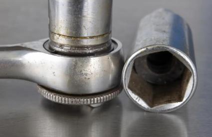 不锈钢激光焊接焊点发黑,焊接不锈钢焊点发黑是什么原因