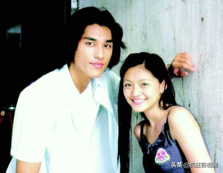 大s与韩国大叔结婚照片,深度分析大s与韩国老公结婚