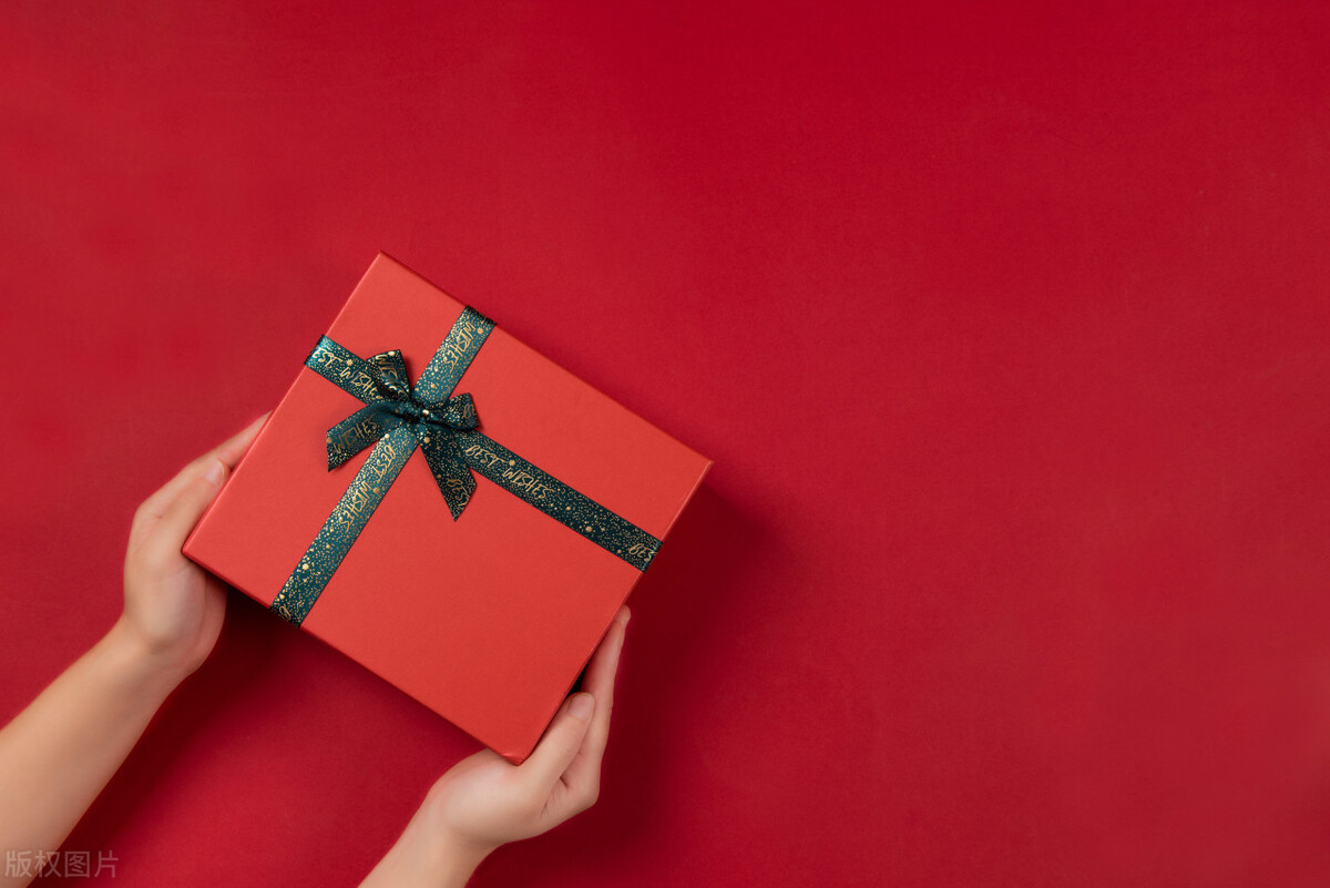 情人节给女生的礼物让她不能拒绝,作为女生能接受情人节没有礼物么