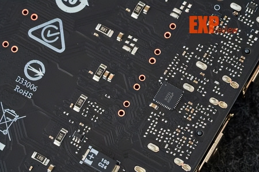 技嘉RTX4060TiAEROOC8GB雪鹰显卡评测：极简外观，显存潜力可观