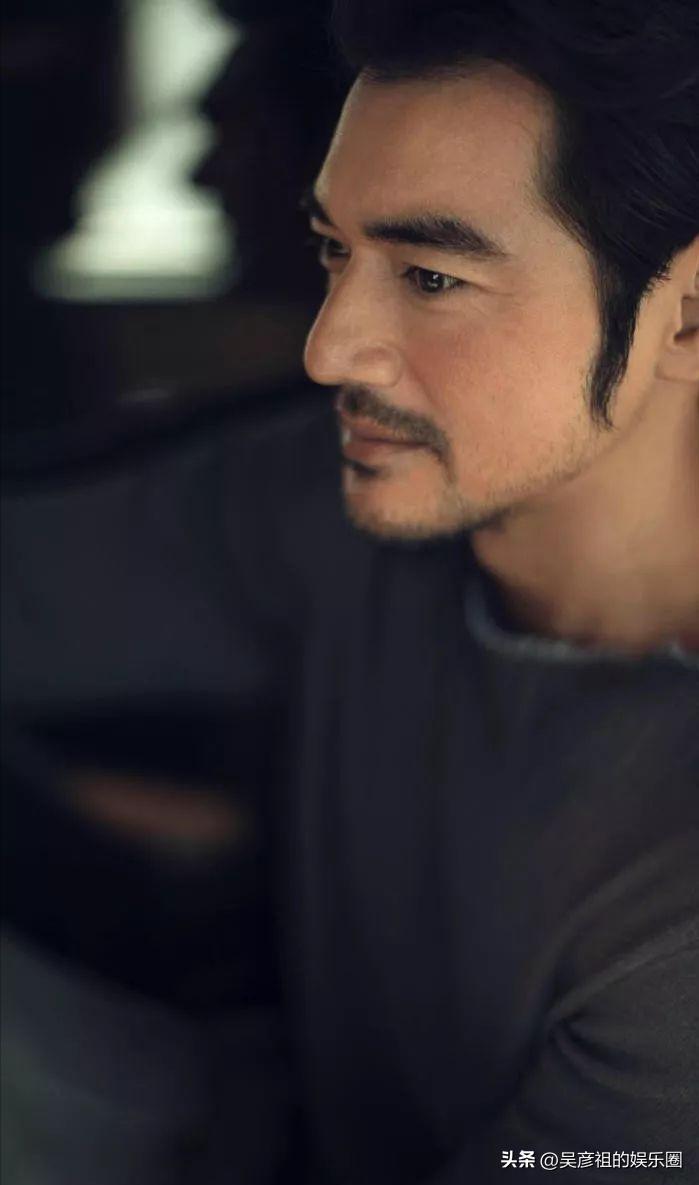 推荐一下娱乐圈中比较帅的男明星,娱乐圈里英气迷人的男星