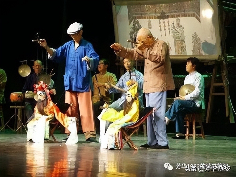 中国傀儡艺术（中），“刻木牵线作老翁，鸡皮鹤发与真同。”