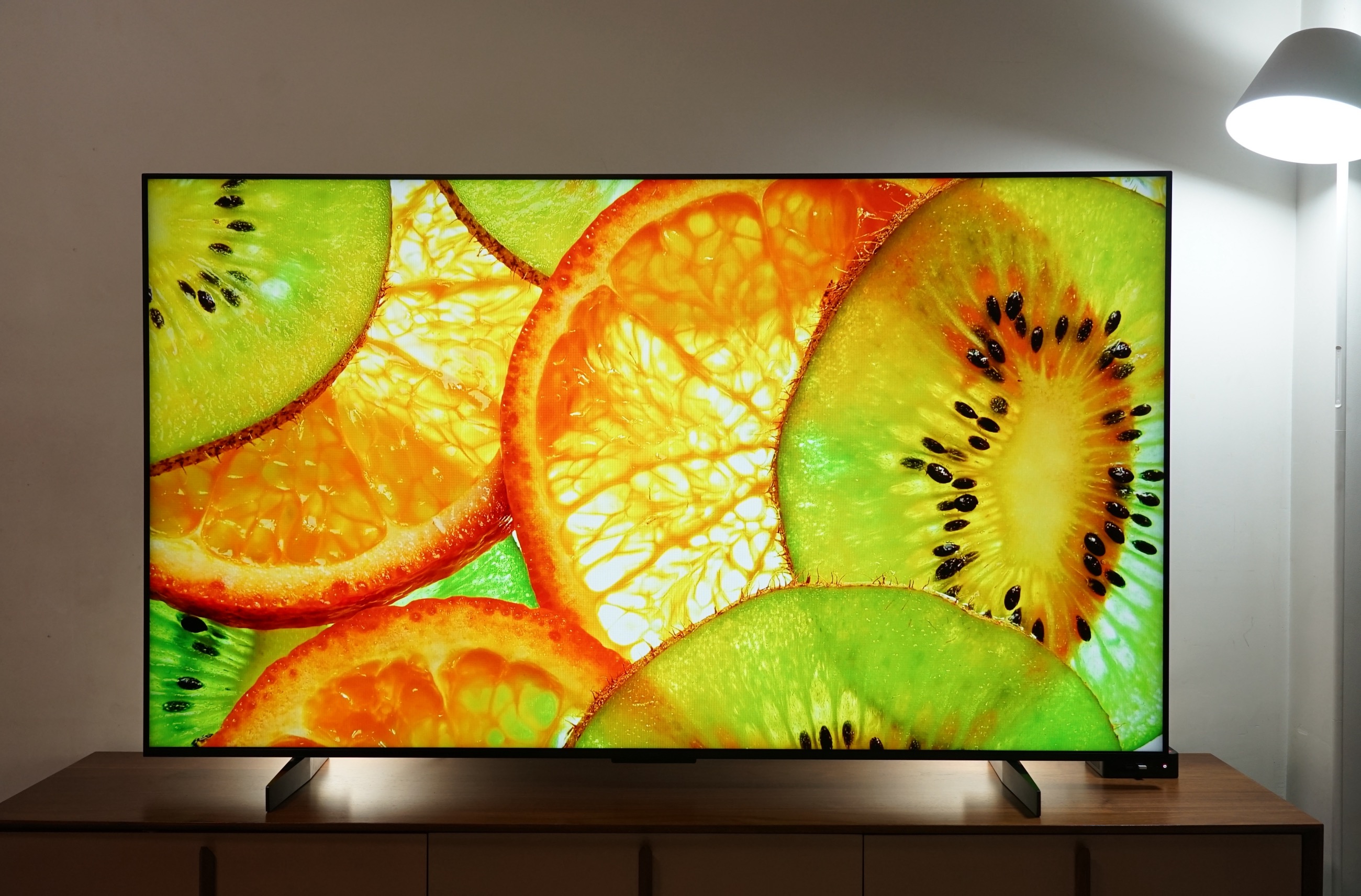 5000分区光控、5000nit峰值亮度：TCLX11G电视年度新旗舰分享