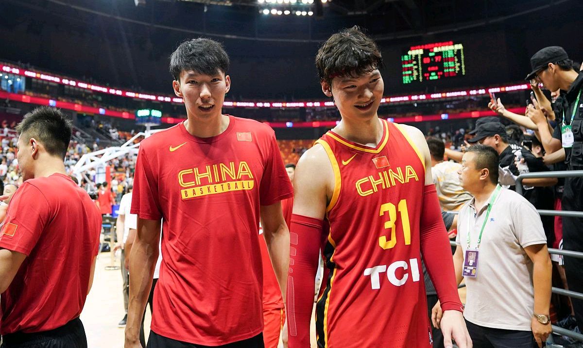 曾凡博防守周琦,广东队周琦交换曾凡博