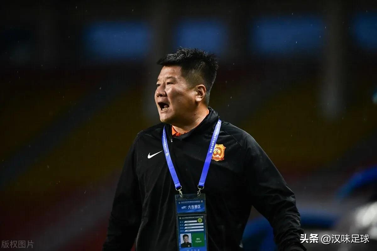 武汉李金羽保级成功,李金羽足球现状