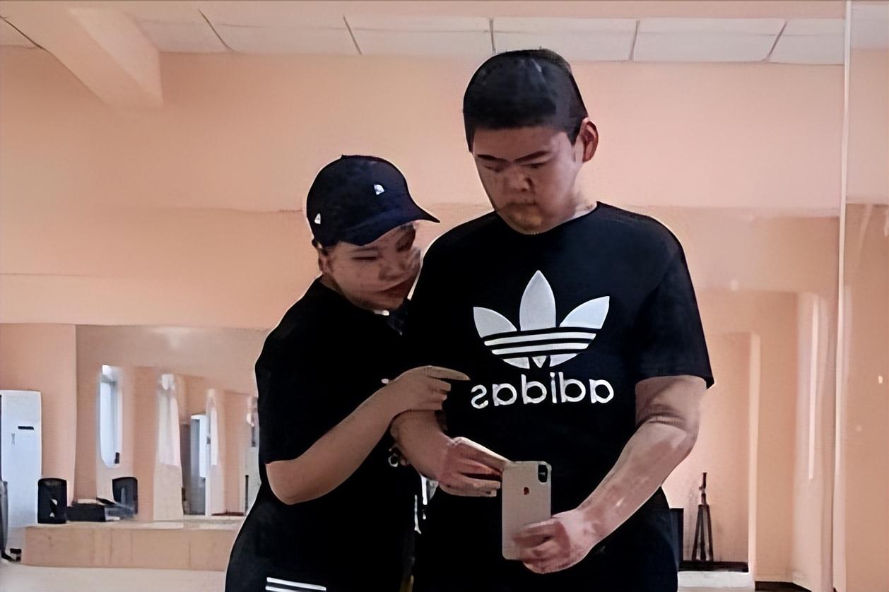 减肥400斤王浩楠照片,山东减肥小伙王浩楠现状
