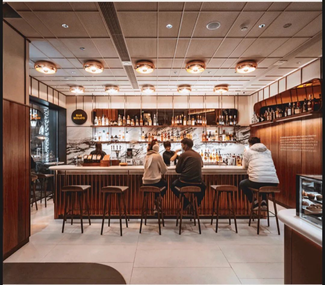 白天咖啡晚上酒下一句,白天咖啡晚上酒吧运营