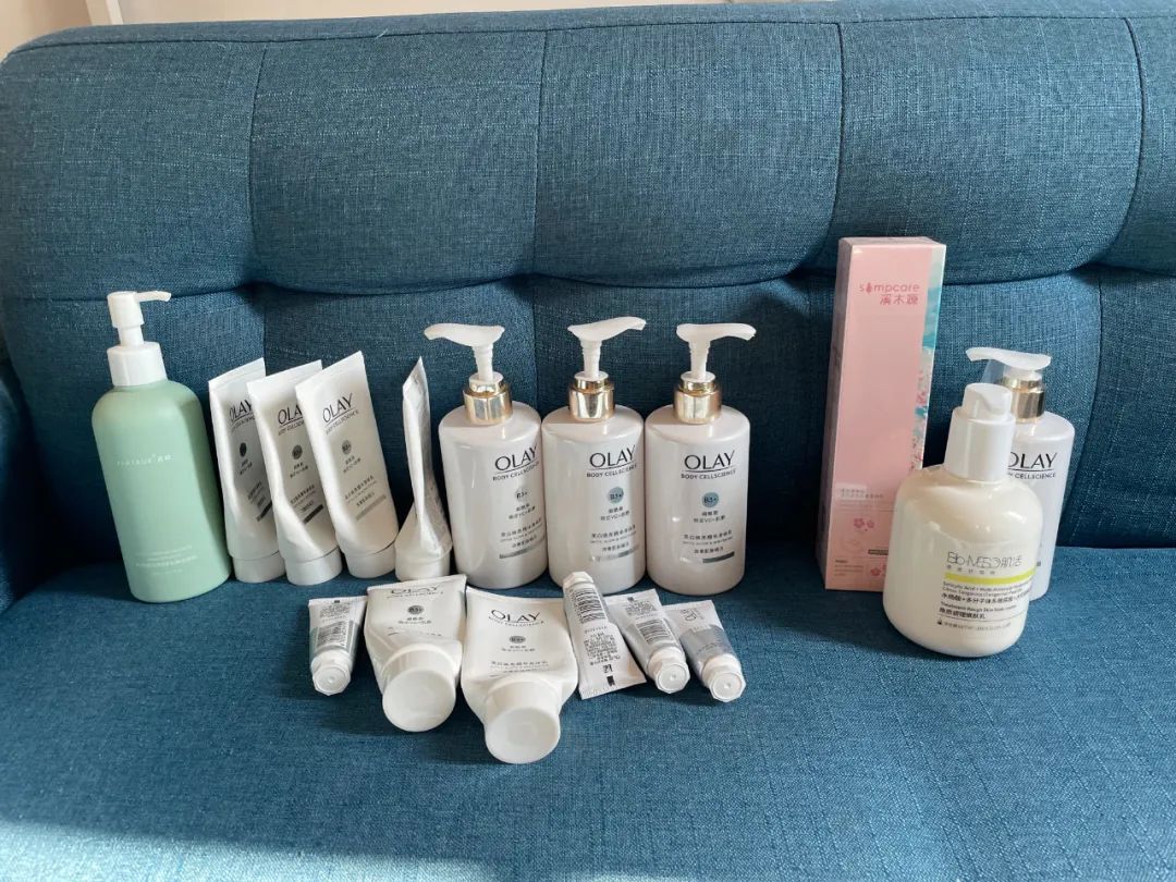 暑假一个月黄黑皮如何美白,天生黑皮的美白项目