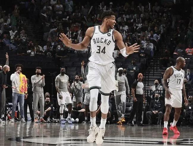 贝弗利上脚字母哥,贝弗利字母哥