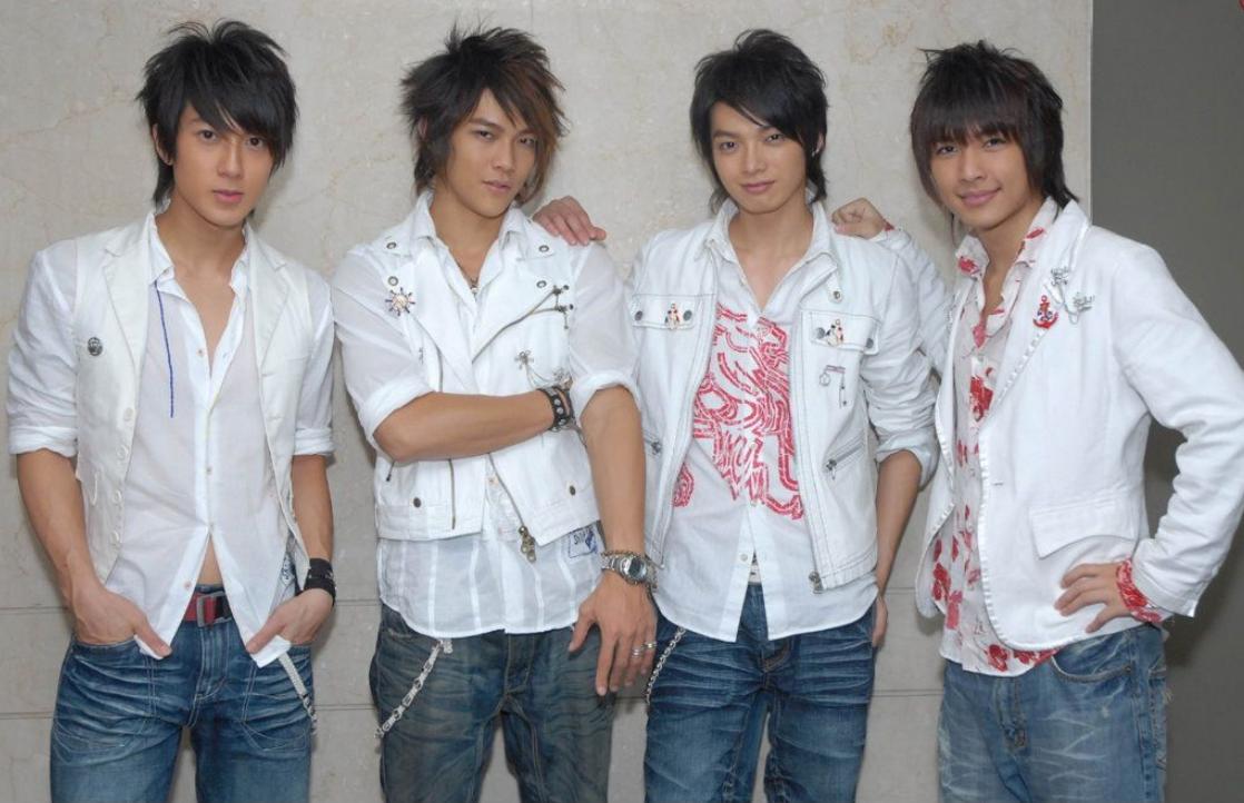 炎亚纶虐心片段,炎亚纶曝恋爱细节