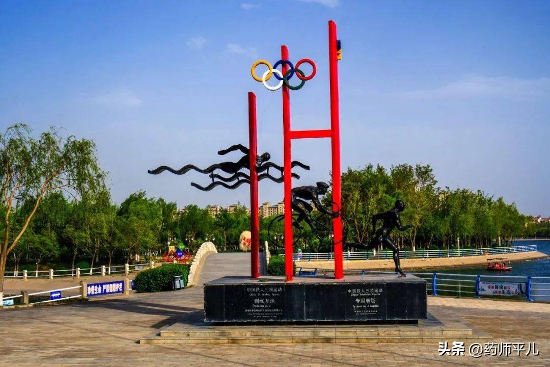 最美嘉峪关城市雕塑都在这里,嘉峪关景区拍照互动性雕塑