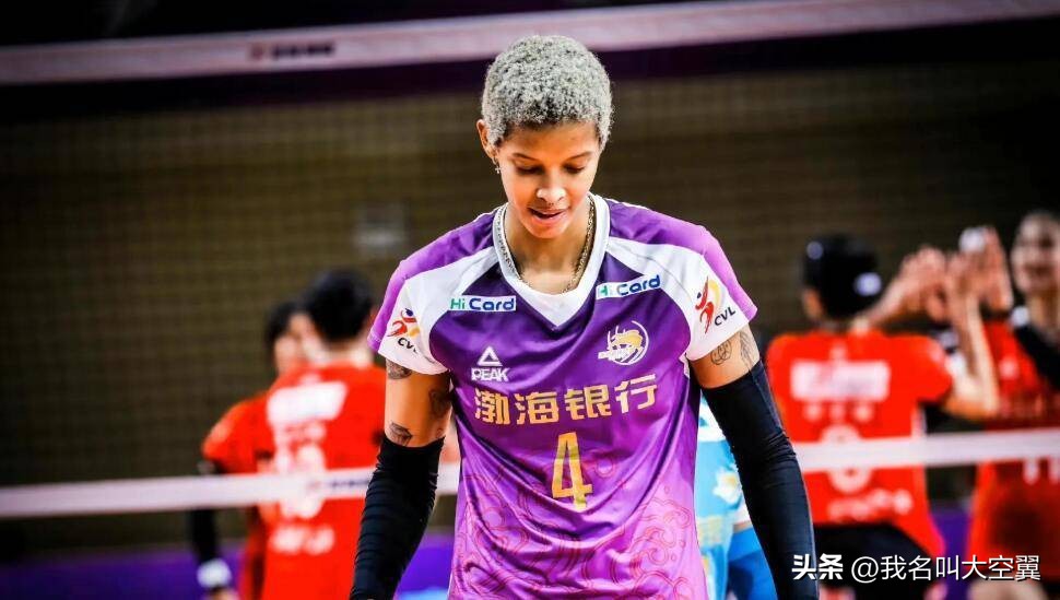 即使是生涯黄昏，他也是神！王宝泉要求并不多，感谢天津女排