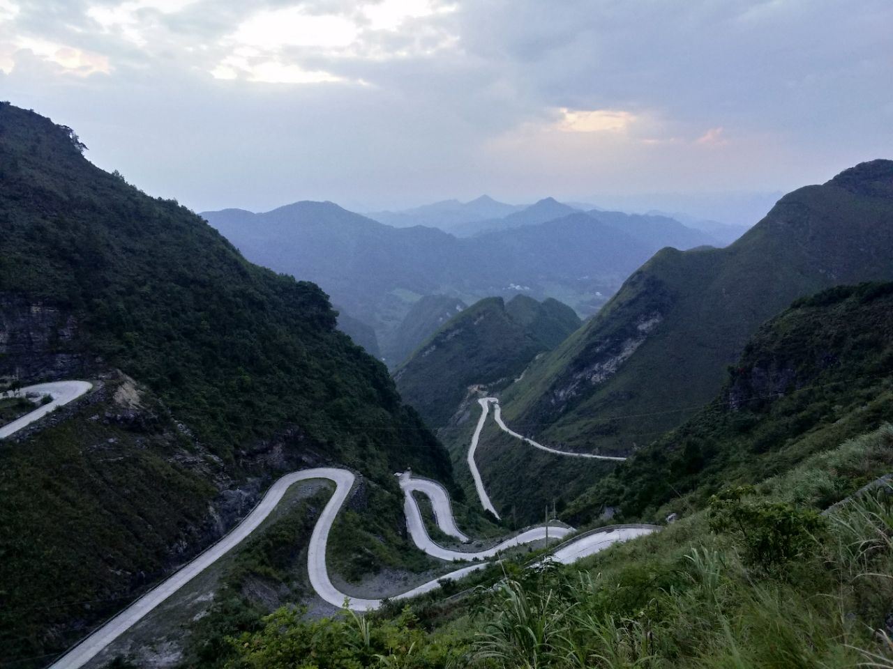 广西长寿之乡河池巴马风光,世界长寿之乡中国广西巴马