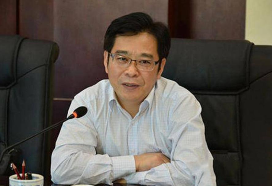 35岁当上市长，39岁晋升副厅级，最后为啥却选择了裸身辞官？